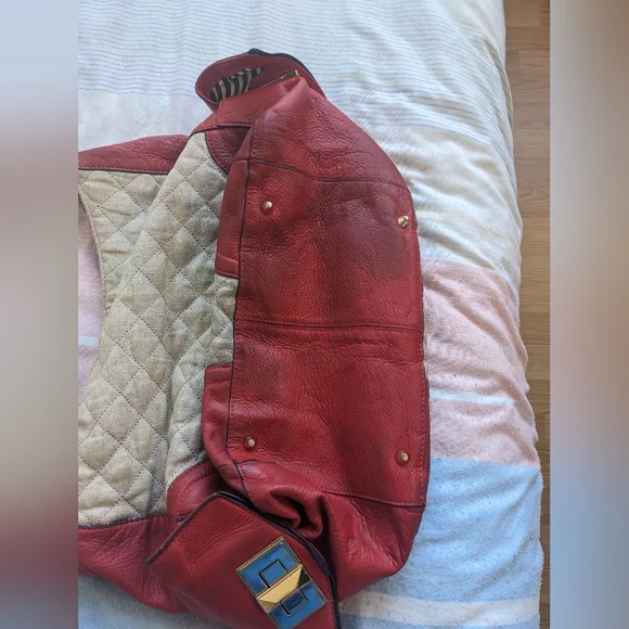 Juicy Couture Gold Metallic Erin Red Siren Shoulder Purse - Picture 5 of 10